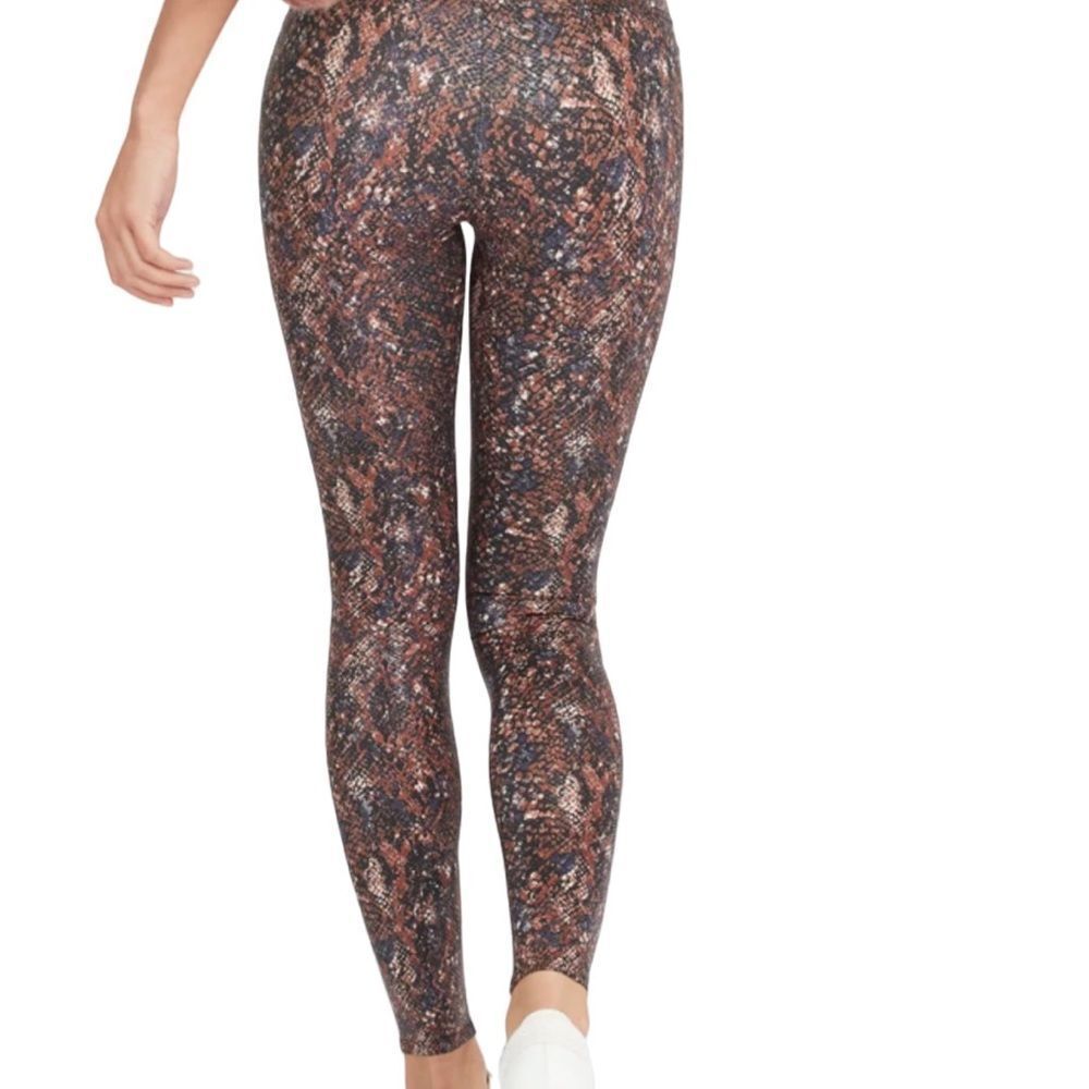 Spanx Faux-Leather Snakeskin High-Rise Leggings, Size L, New with tags - Picture 2 of 13